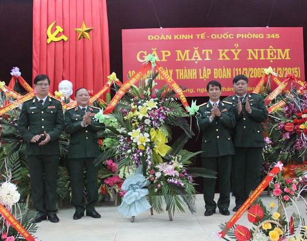 Hình ảnh trong tài liệu lịch sử Đoàn 345