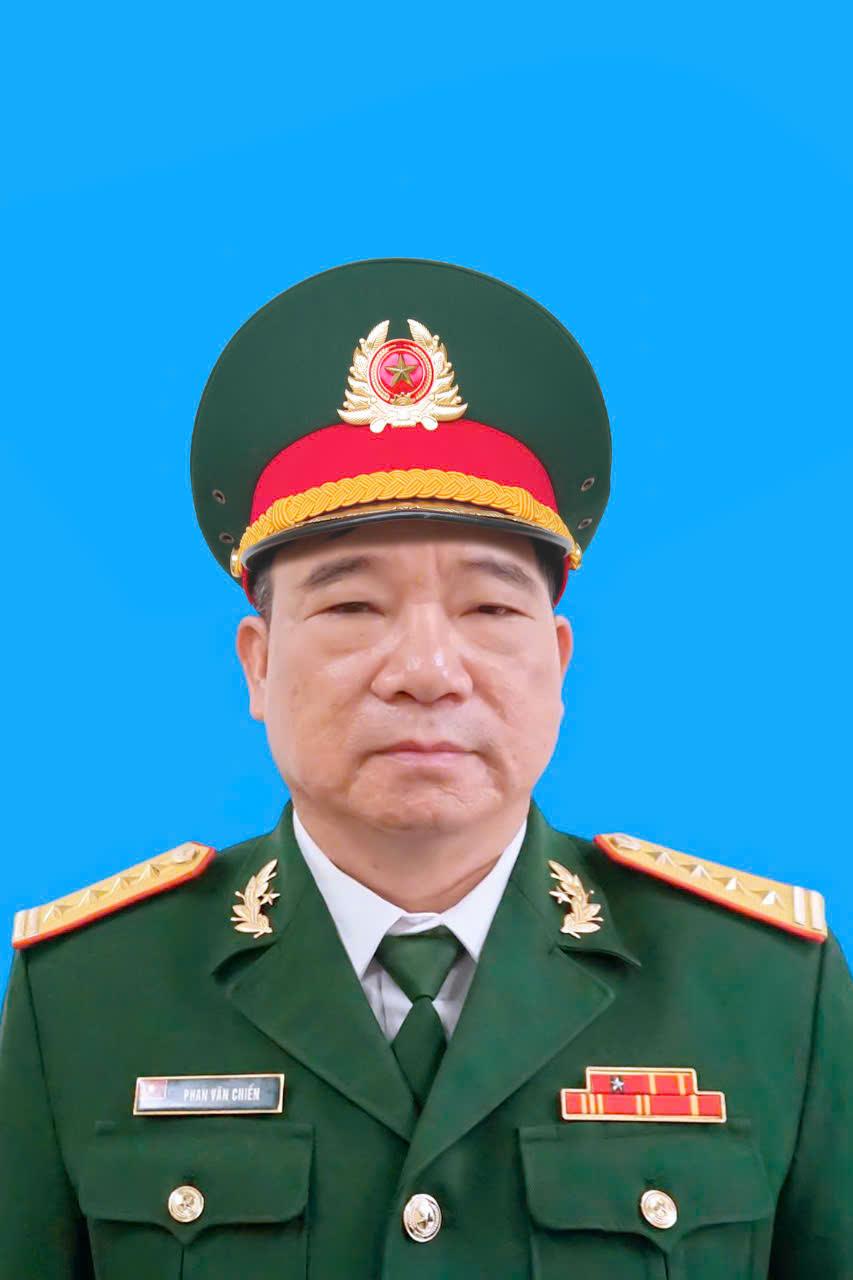 Hình ảnh trong tài liệu lịch sử Đoàn 345